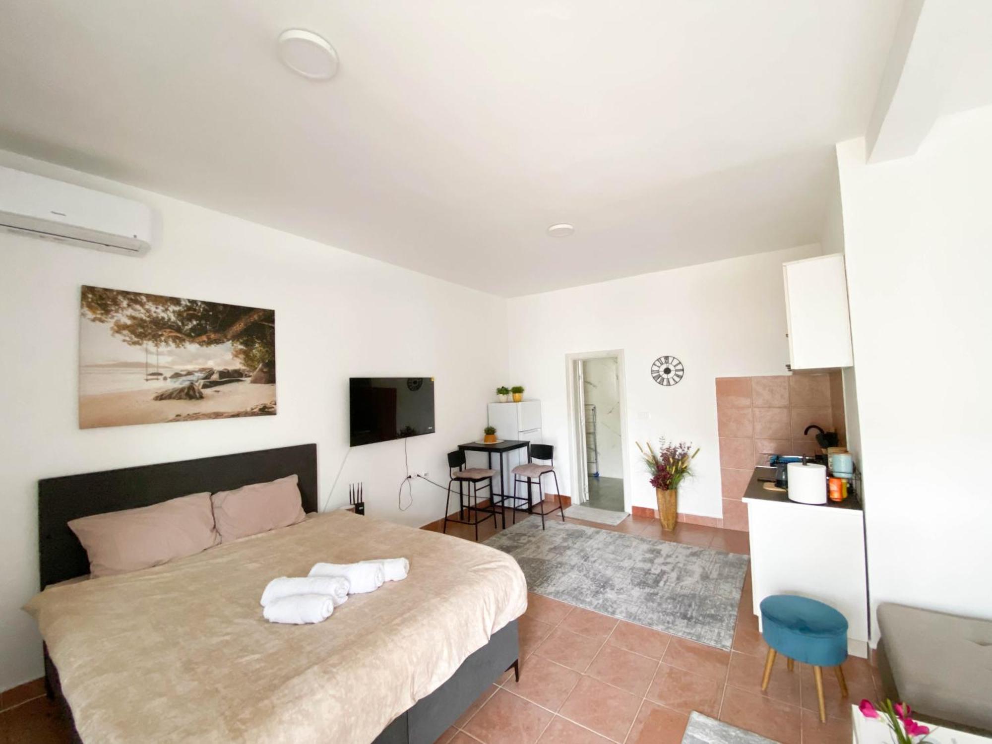 Olive Apartment Podgorica Exterior photo